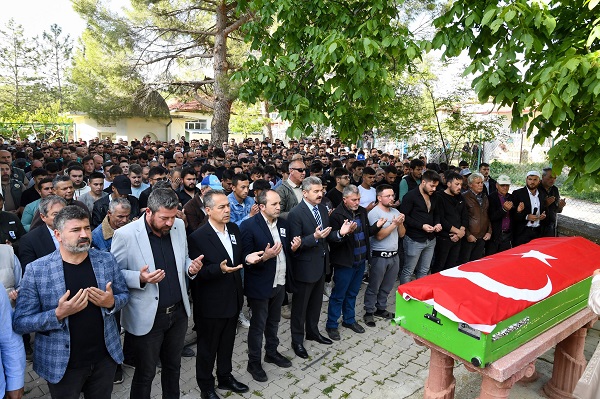 Vali Ergün, Orman Muhafaza Memuru Ümit Durğut'un Cenaze Törenine Katıldı