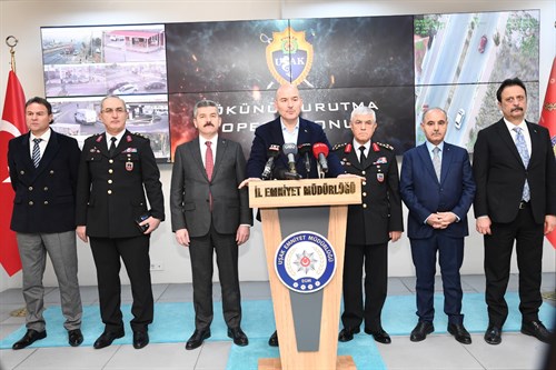 İçişleri Bakanı Sayın Süleyman Soylu’nun himayelerinde “Kökünü Kurutma Operasyonu”nun 33'üncüsü Uşak’ta düzenlendi. 