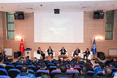 Uşak Üniversitesi’nde Kahramanmaraş Depremleri 1.Yıl Dönümü Anma Programı Düzenlendi